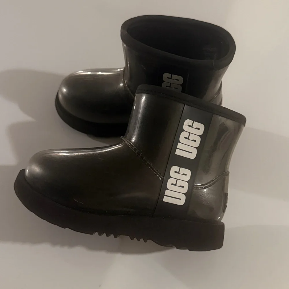 UGG Kids Boots Classic Clear Mini II Sz 10